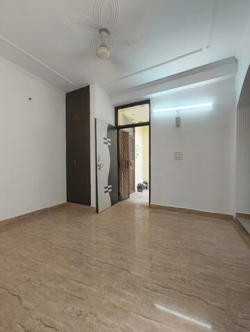 2 BHK Builder Floor For Rent in Paryavaran Complex