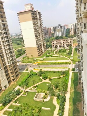 3.5 BHK Apartment For Sale in DLF Regal Gardens, Sector 90