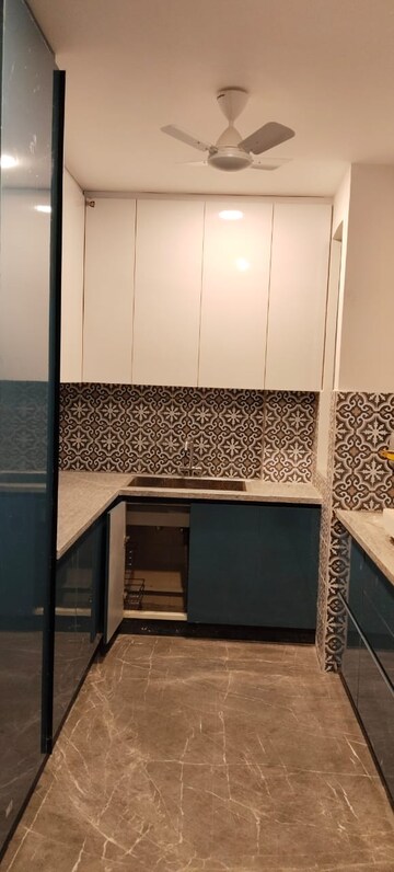 Bedroom in 3 BHK Builder Floor at South Extension ii – for Rent