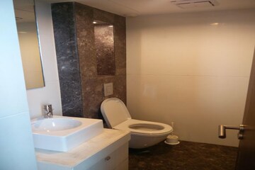 Bathroom in 3 BHK Apartment at Lodha Bellissimo, Mahalaxmi – for Rent