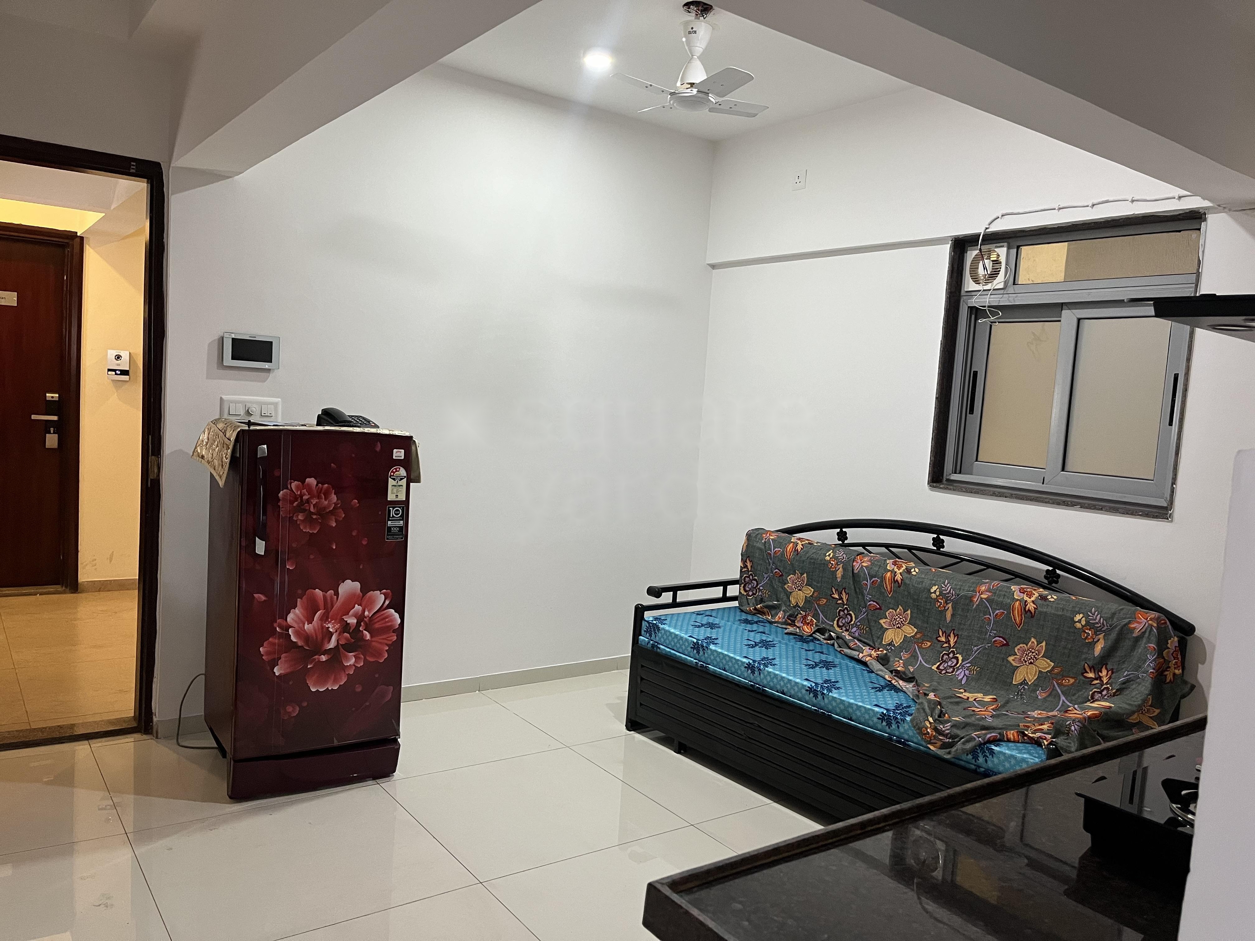 2 BHK Apartment For Rent in Amanora Gold Towers