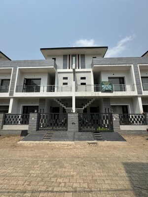 4 BHK Independent House For Sale in Sector 123