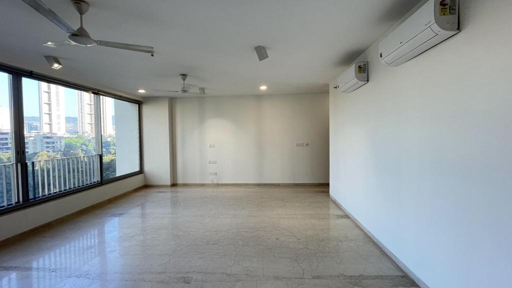 3 BHK + Pooja Room Apartment For Sale in Oberoi Realty Esquire