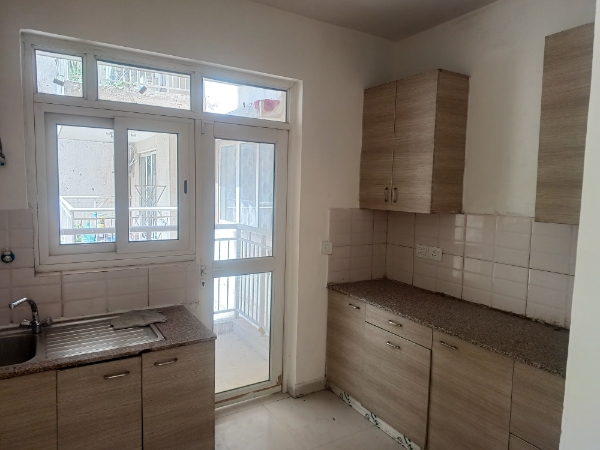 3 BHK Apartment For Rent in SS The Coralwood