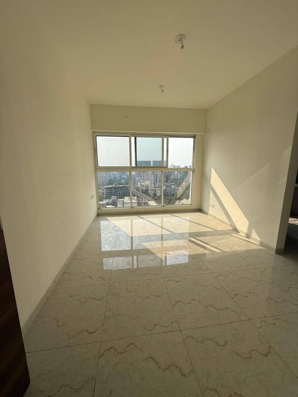 1 BHK Apartment For Rent in JP Eminence