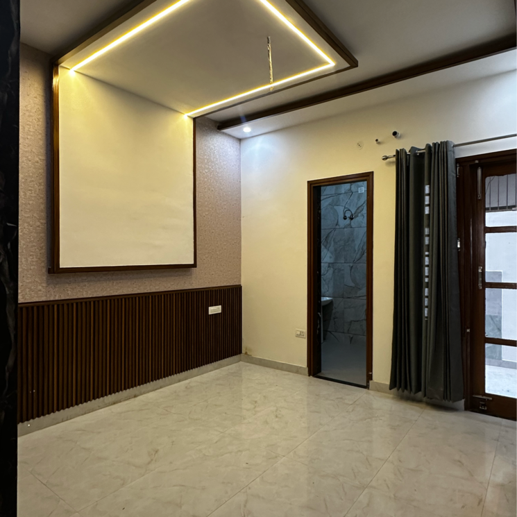 Room, sector 124 4 Bedroom 140 Sq.Yd. Independent House In Sector 124 Mohali 8677995