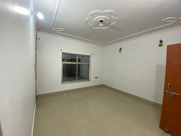 2 BHK Builder Floor For Rent in Poddar Emerald Mall, Lda Colony