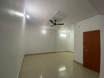 Room in 2 BHK Builder Floor at Poddar Emerald Mall, Lda Colony – for Rent
