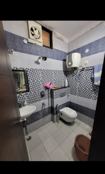 2 BHK Builder Floor For Rent in RWA Residential Society Sector 46, Sector 46