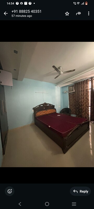 Living Room in 3 BHK Builder Floor at SAS Tower, Sector 38 – for Rent