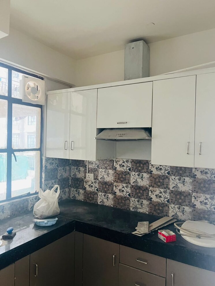 Kitchen, shapoorji-pallonji-joyville-phase-2 3 Bedroom 1852 Sq.Ft. Apartment In Sector 102 Gurgaon 8678099