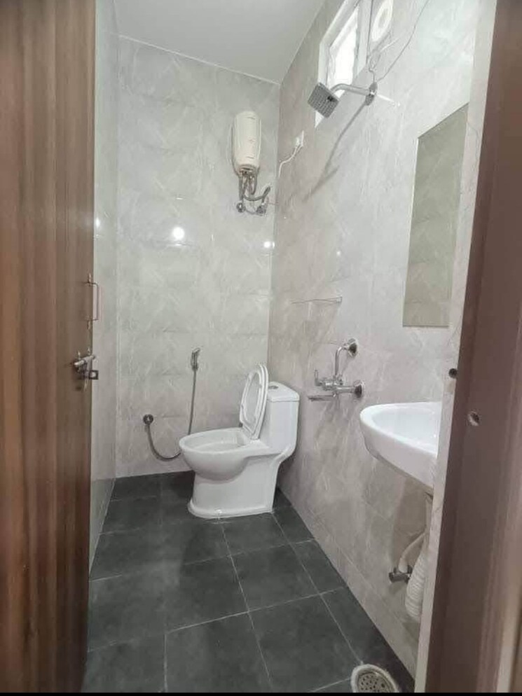 Bathroom, rajapushpa-provincia 3 Bedroom 1715 Sq.Ft. Apartment In Narsingi Hyderabad 8678104