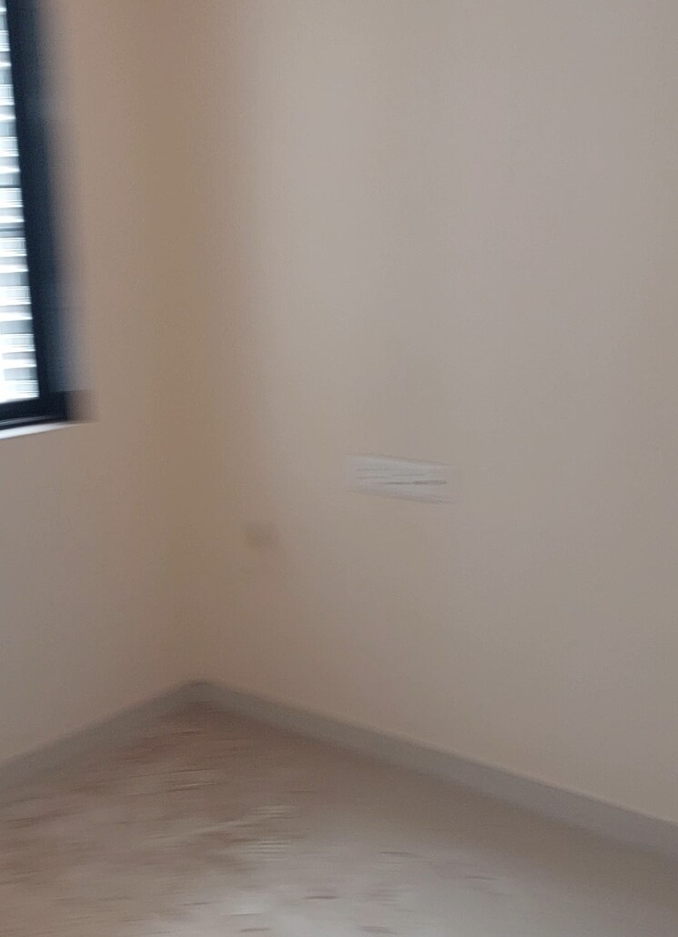 Room, malad east 1 Bedroom 305 Sq.Ft. Apartment In Malad East Mumbai 8678112