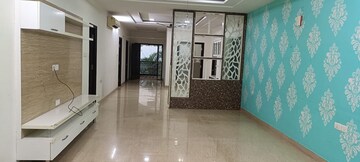 Room in 4 BHK Apartment at Jubilee Hills – for Rent