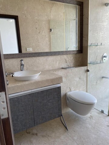 Bathroom in 3 BHK Apartment at Oberoi Realty Exquisite, Goregaon East – for Sale
