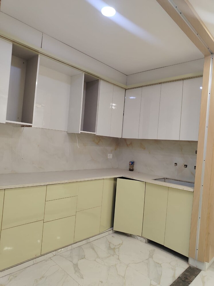 Kitchen, mahavir enclave 1 3 Bedroom 1000 Sq.Ft. Builder Floor In Mahavir Enclave 1 Delhi 8678171