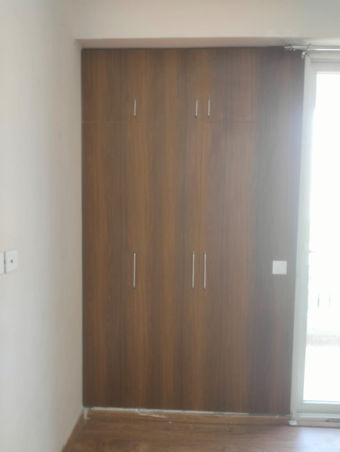 2 BHK Apartment For Rent in Jaypee Greens Kosmos