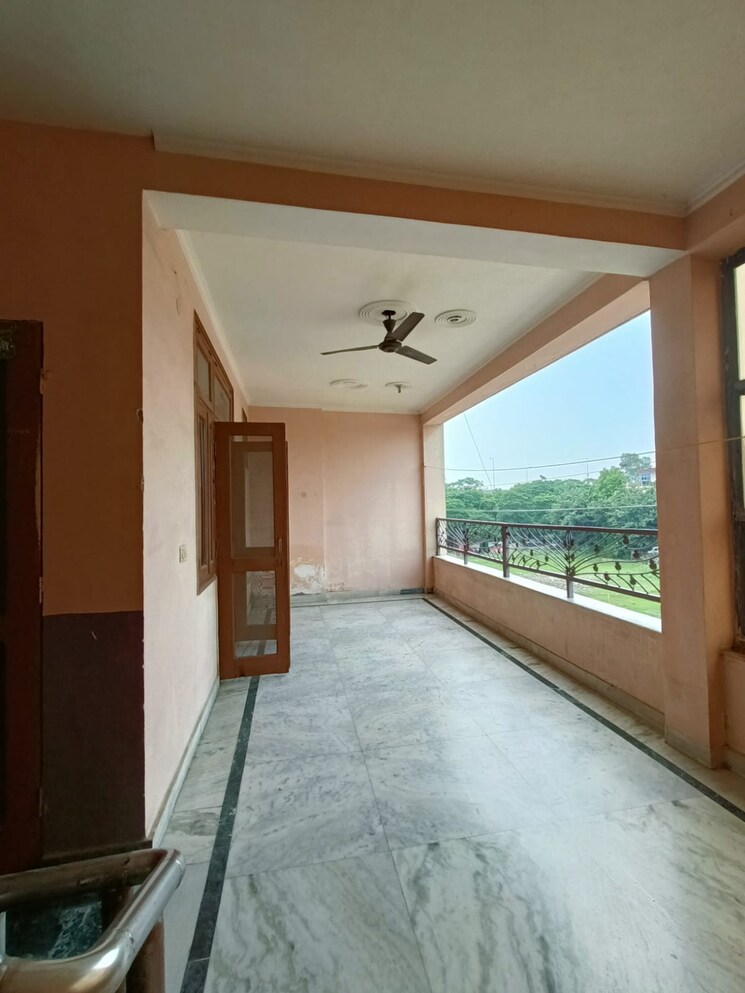Balcony, vasundhara sector 1 3 Bedroom 1603 Sq.Ft. Builder Floor In Vasundhara Sector 1 Ghaziabad 8678345