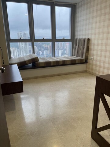 Room in 3 BHK Apartment at Oberoi Realty Exquisite, Goregaon East – for Sale