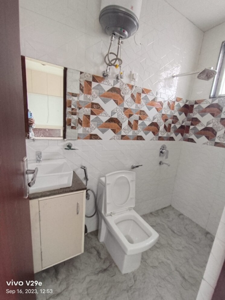 Master Bedroom, sector 52 1 Bedroom 100 Sq.Yd. Builder Floor In Sector 52 Gurgaon 8678294