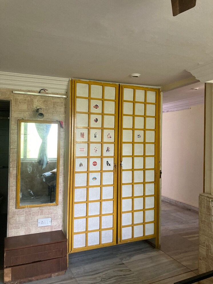 Room, juhu 2 Bedroom 750 Sq.Ft. Apartment In Juhu Mumbai 8678268