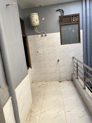 Balcony in 2 BHK Builder Floor at Sector 43 – for Rent