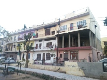 3 BHK Builder Floor For Sale in Brij Vihar