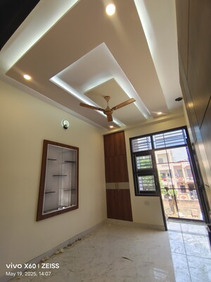 Room in 4 BHK Villa at Niwaru – for Sale