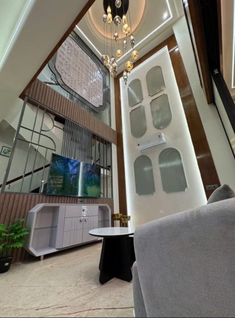 Balcony, sector 35 4 Bedroom 4050 Sq.Ft. Builder Floor In Sector 35 Faridabad 8678420