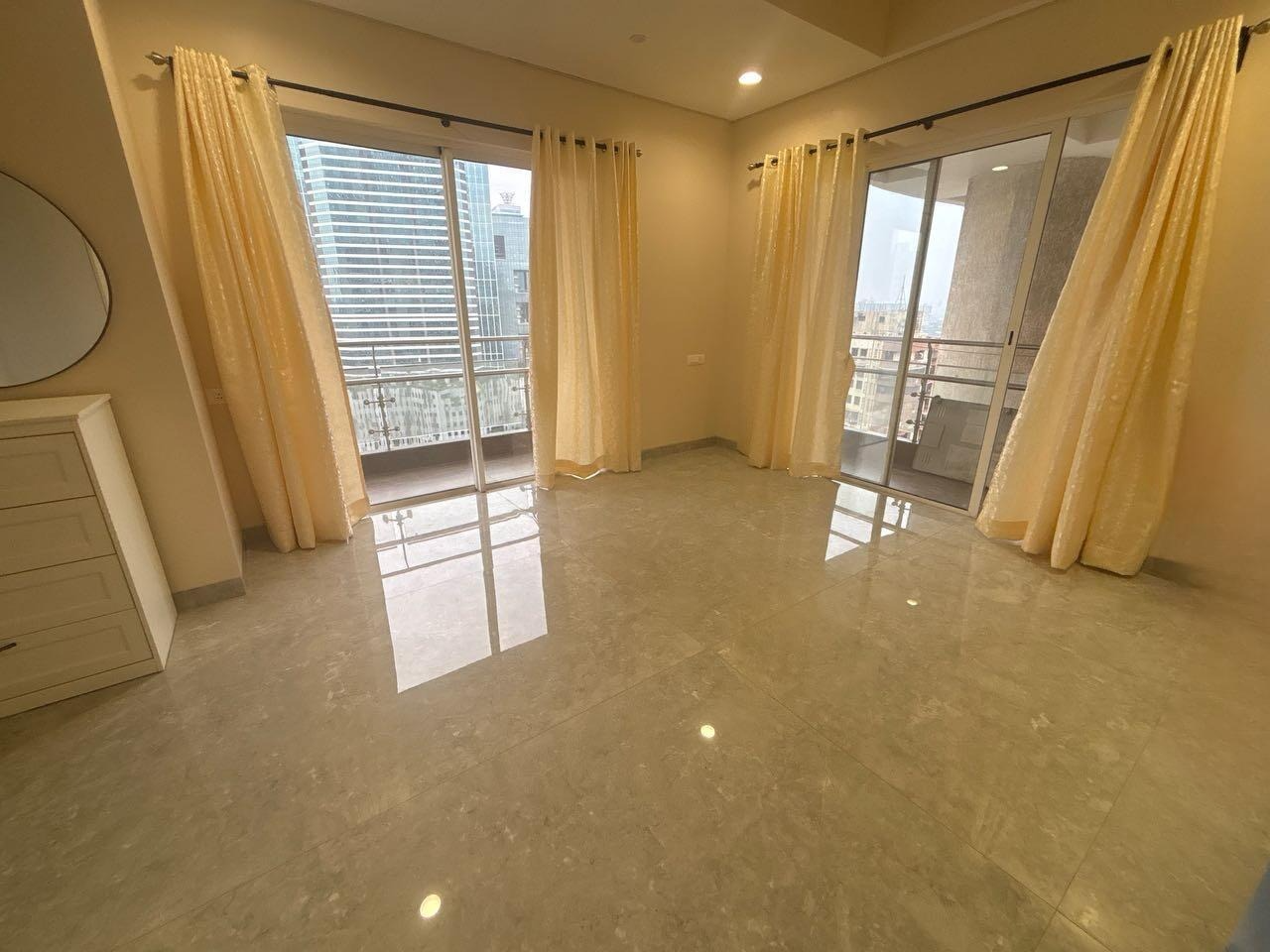 3 BHK + Servant Room Apartment For Rent in Indiabulls Sky Forest