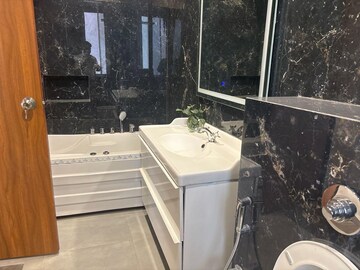 Team Area in 3 BHK Apartment at Indiabulls Sky Forest, Lower Parel – for Rent