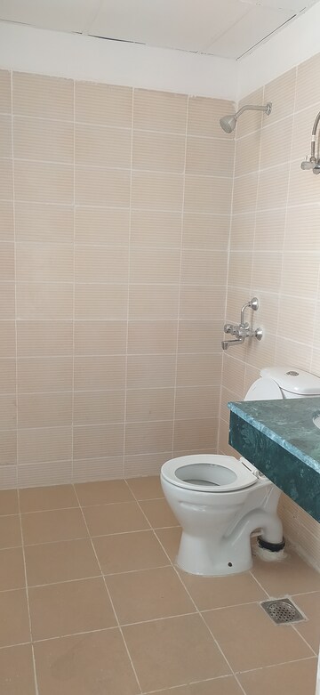 Bathroom in 3 BHK Builder Floor at BPTP Park 81, Sector 81 – for Sale