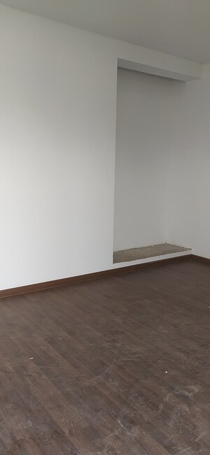 Furnished Amenities in 3 BHK Builder Floor at BPTP Park 81, Sector 81 – for Sale