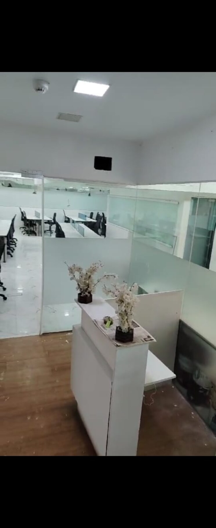 Team Area, goregaon east Commercial Office Space 750 Sq.Ft. In Goregaon East Mumbai 8678540
