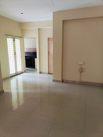 2 BHK Builder Floor For Sale in Selaiyur