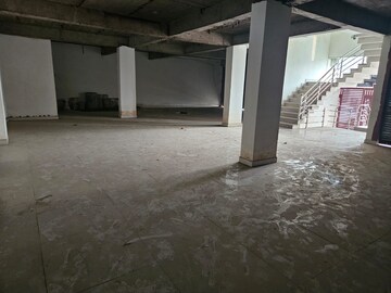  Showroom For Rent in Kakadeo