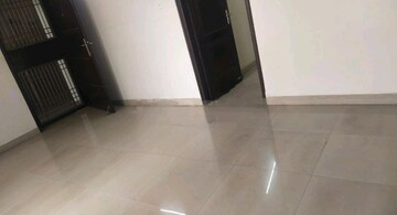 Room in 3 BHK Apartment at Sethi Max Royale, Sector 76 – for Sale