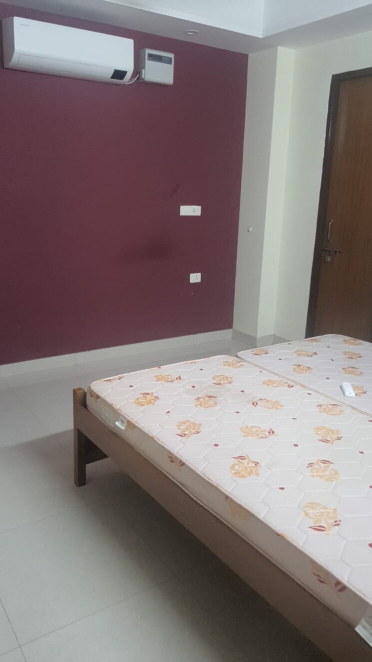 Bedroom, sector 27 2 Bedroom 1500 Sq.Ft. Builder Floor In Sector 27 Gurgaon 8678427