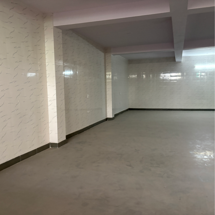Room, dlf-industrial-estate Commercial Industrial Plot 4000 Sq.Ft. In Ip Colony Faridabad 8678586