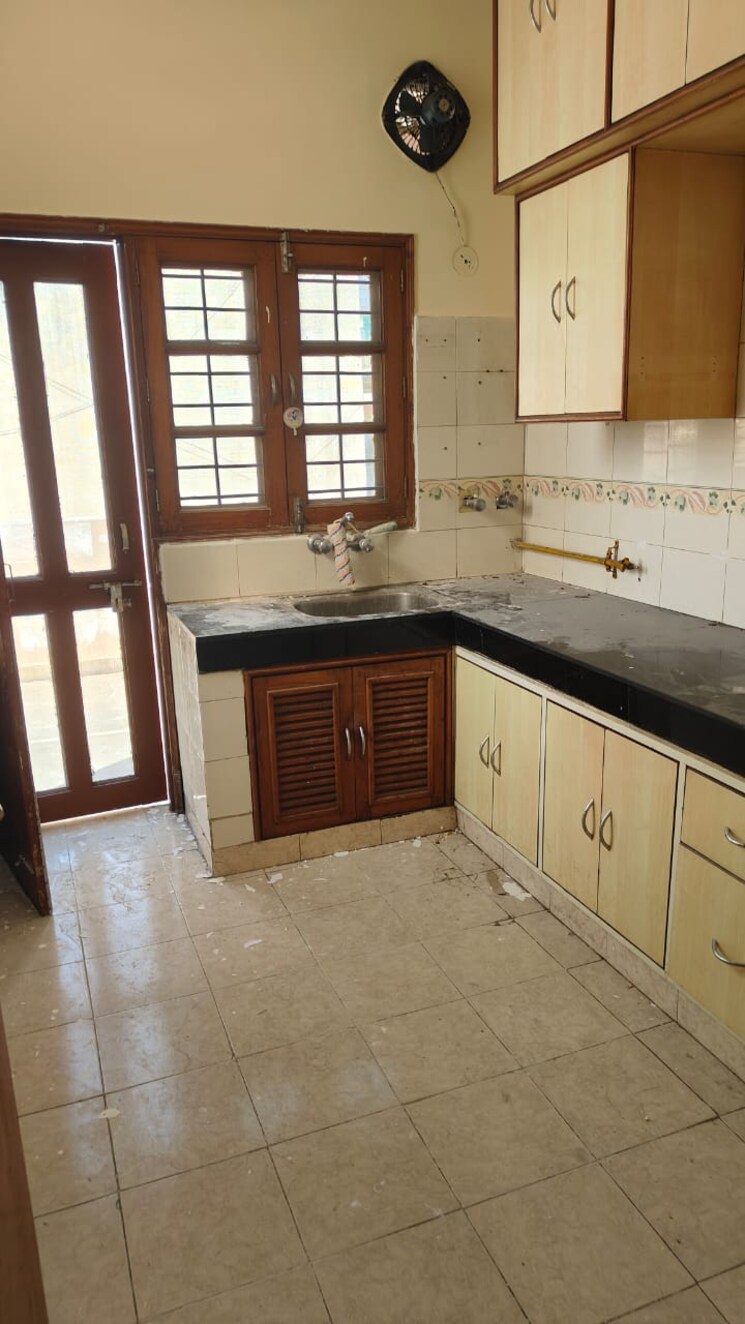 Kitchen, ansal-plaza-sector-23 6+ Bedroom 4800 Sq.Yd. Independent House In Sector 23 Gurgaon 8678495
