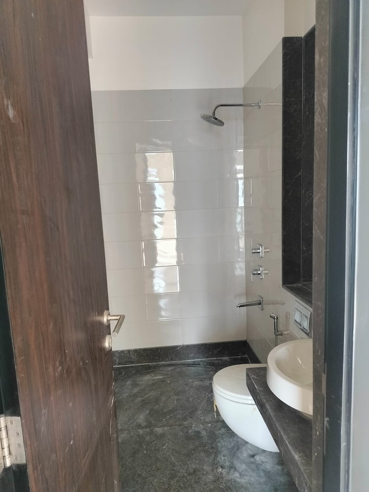 Bathroom, kalpataru-radiance 3.5 Bedroom 1650 Sq.Ft. Apartment In Goregaon West Mumbai 8678650