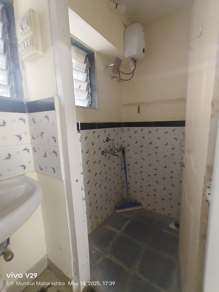 Bathroom, mhada-prakash-cotton-mill 1 Bedroom 225 Sq.Ft. Apartment In Lower Parel Mumbai 8678761