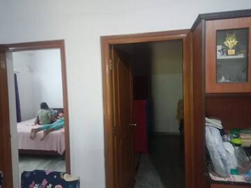 Bedroom in 3 BHK Apartment at Jubilee Hills – for Rent