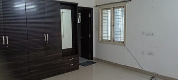 Room in 3 BHK Apartment at Jubilee Hills – for Rent