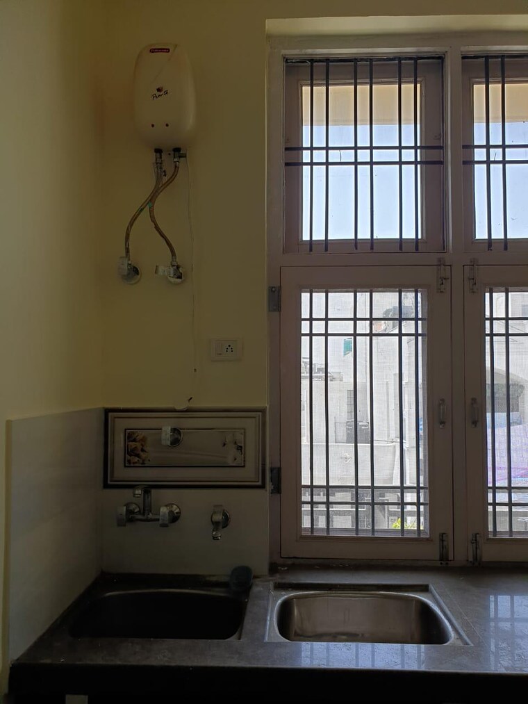 Room, kalwar road 3 Bedroom 1600 Sq.Ft. Villa In Kalwar Road Jaipur 8679010