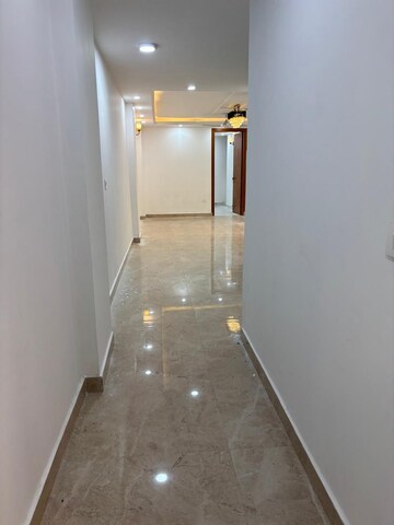 Building Lobby in 2 BHK Builder Floor at Malviya Nagar – for Rent