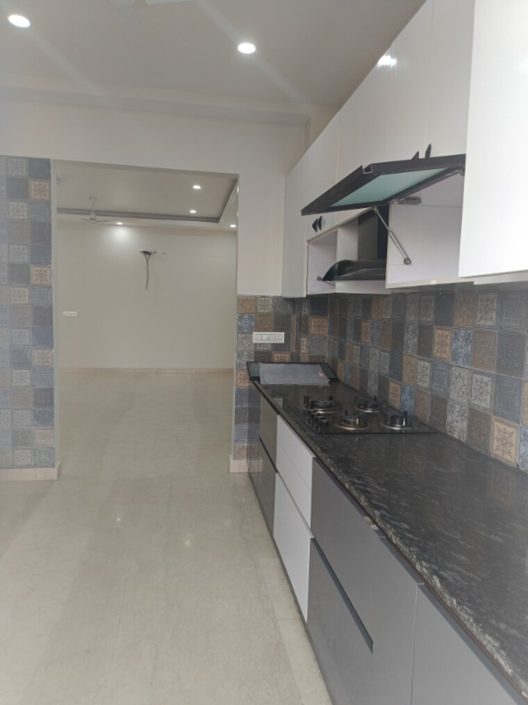 Kitchen, ss-mayfield-gardens 3 Bedroom 1750 Sq.Ft. Builder Floor In Sector 51 Gurgaon 8679388