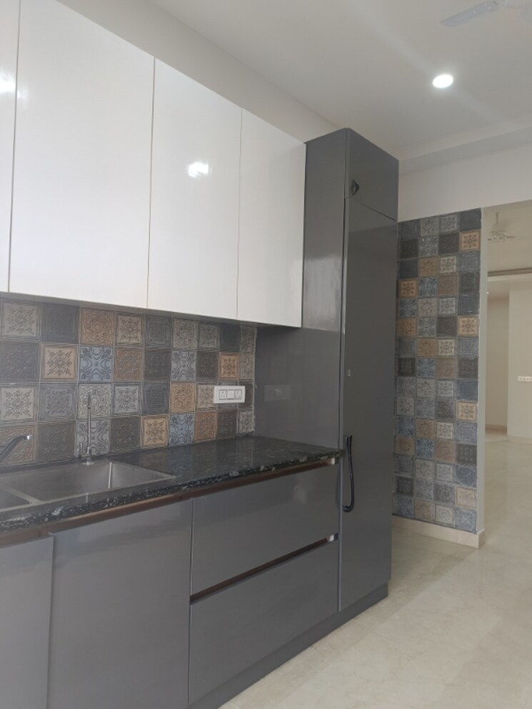 Kitchen, ss-mayfield-gardens 3 Bedroom 1750 Sq.Ft. Builder Floor In Sector 51 Gurgaon 8679388