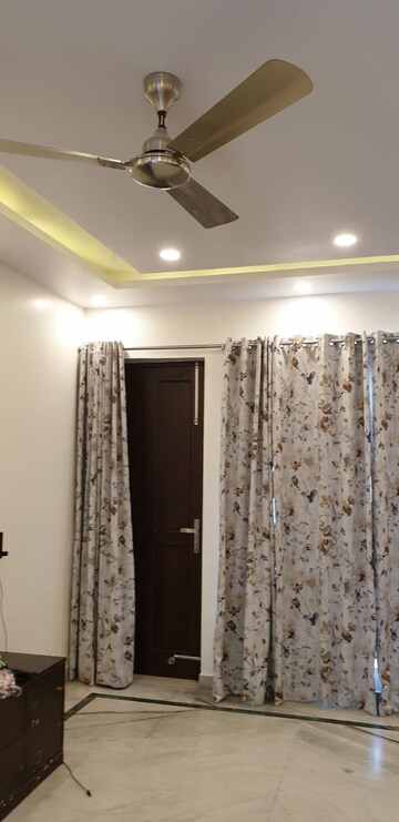 Bedroom in 2 BHK Independent House at Sector 4 – for Rent