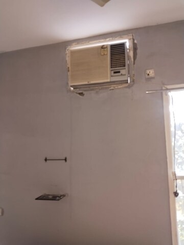 Room in 6+ BHK Independent House at Malibu Town – for Sale